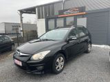 Hyundai i30 cw FIFA WM Edition - Hyundai i30 in Frankfurt (Main)