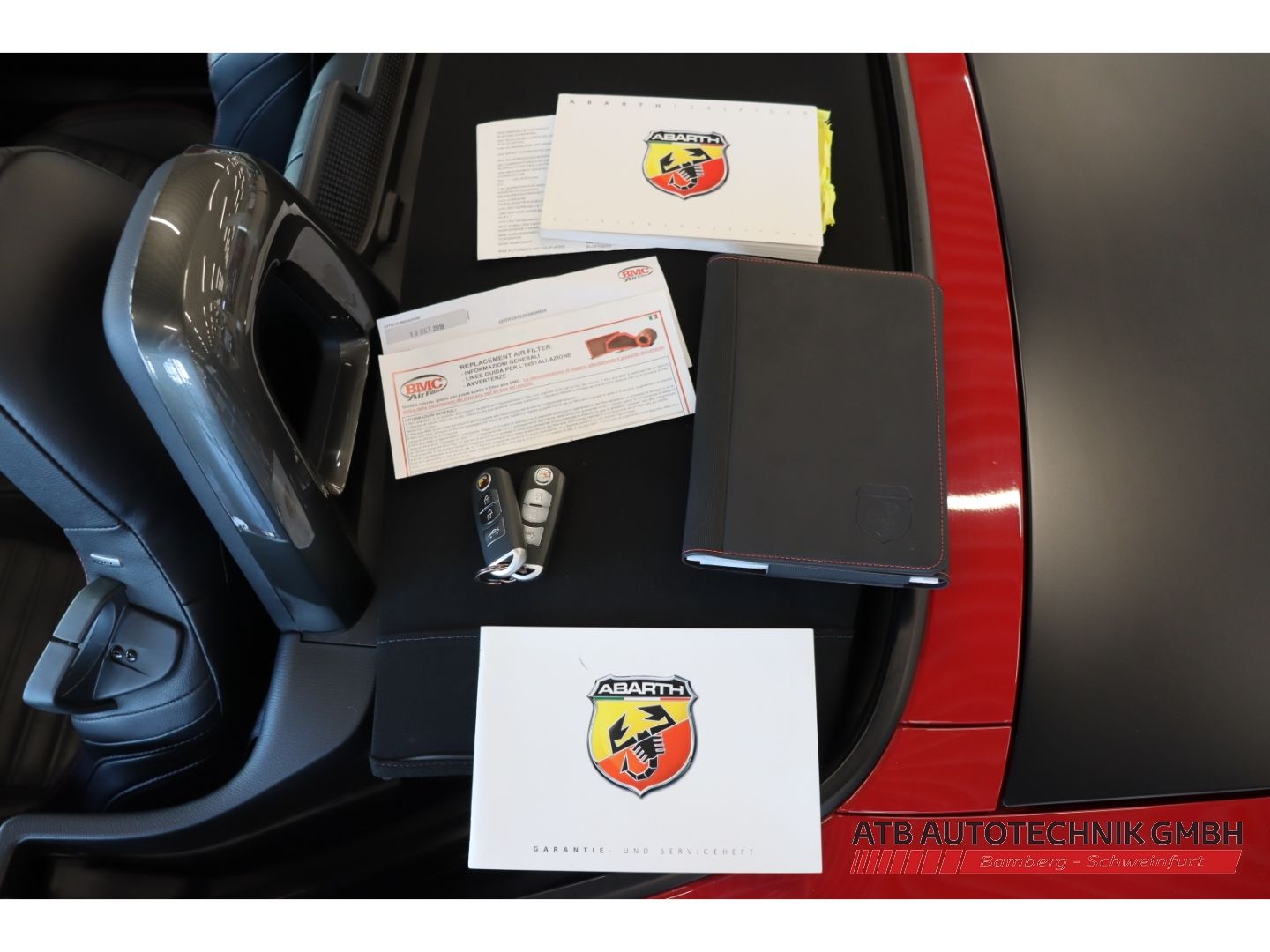 Fahrzeugabbildung Abarth 124 Spider 1.4 MultiAir Turbo Nr. 624 BOSE Faltd