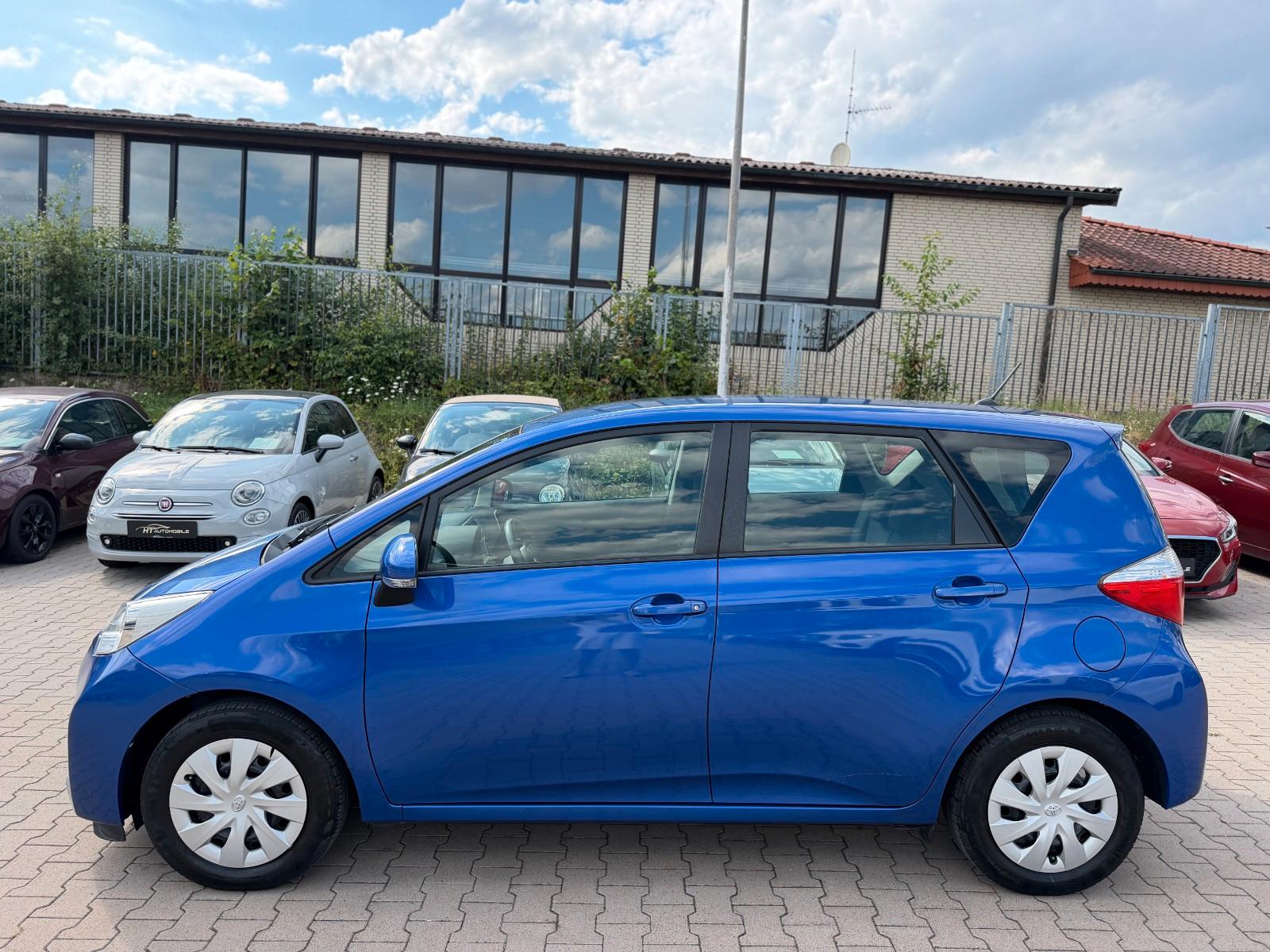 Toyota Verso-S 2011 — engine 1.329 cm³, 99 HP (73kW)