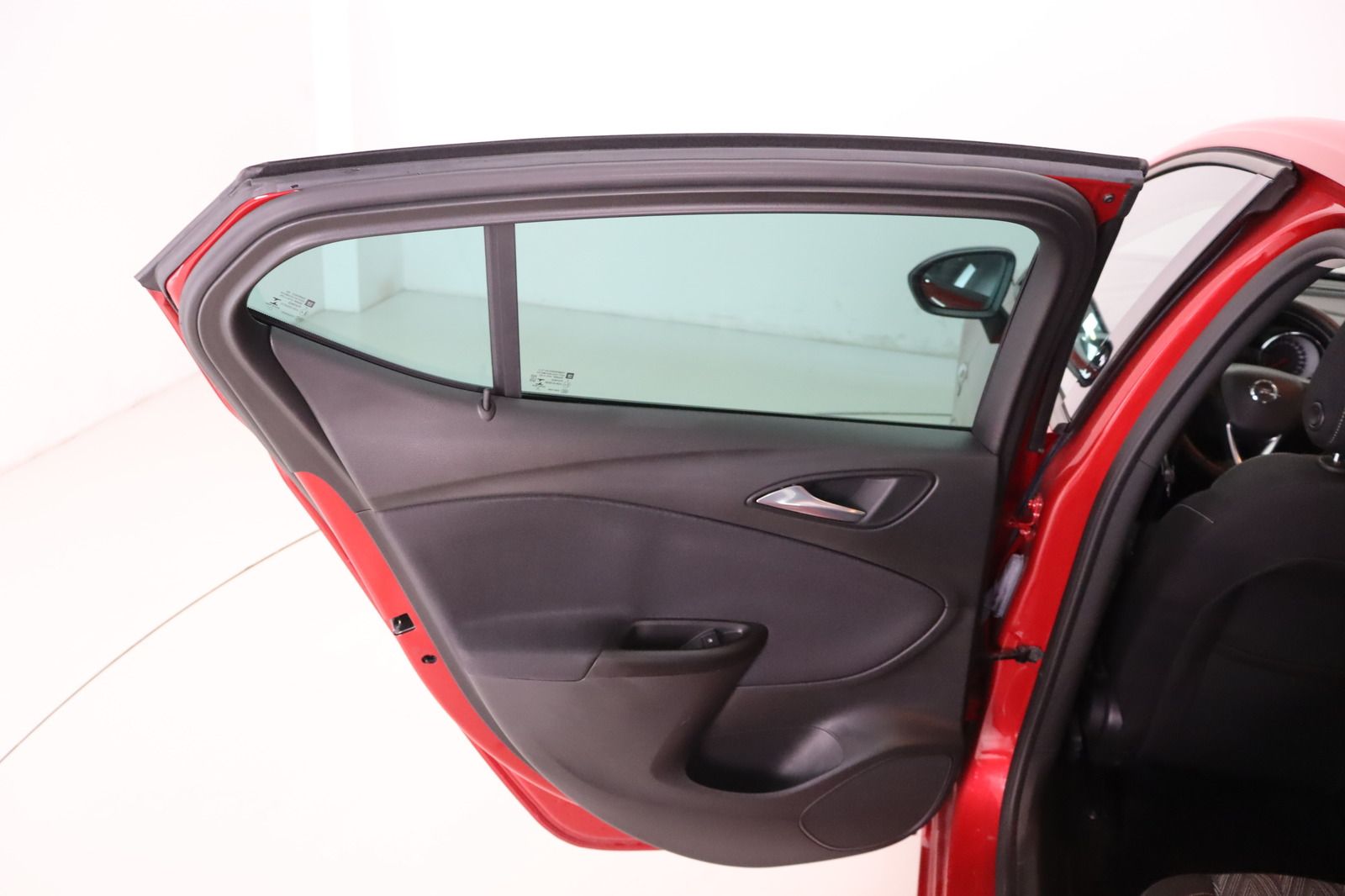 Fahrzeugabbildung Opel Astra K 1.2 i * Navi * LED * 1. Hand