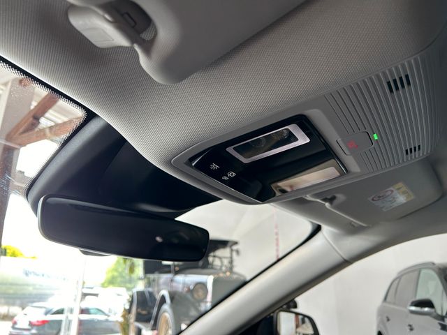 Ford Explorer Select RWD