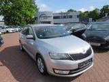 Skoda RAPID 1,4 TSI  KAMERA +PDC - graue Skoda Rapid