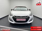 Hyundai i30 FIFA World Cup Edition "PANO-NAVI-CAM-ALU" - Hyundai i30 Gebrauchtwagen in Aachen