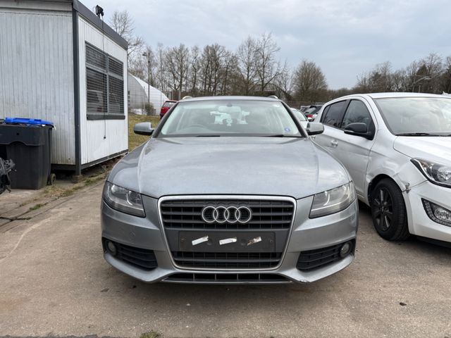 Audi A4 Avant Attraction Rechtslenker