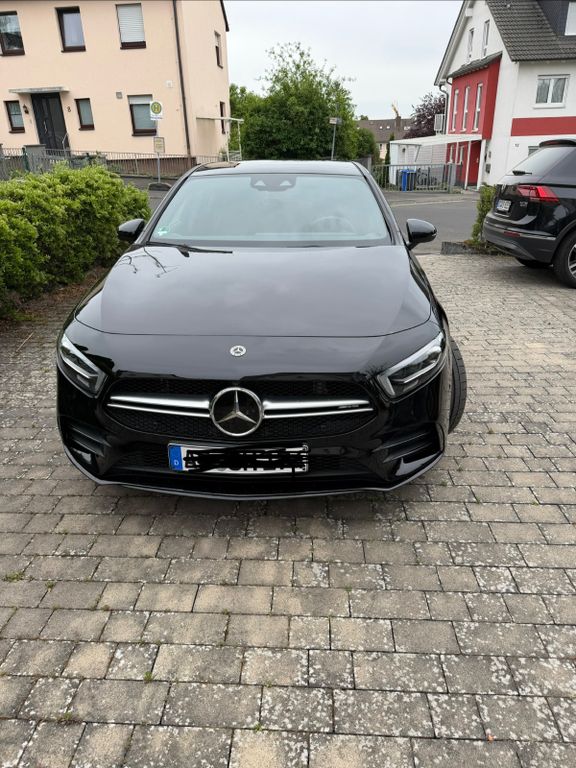 Mercedes-Benz A 35 AMG