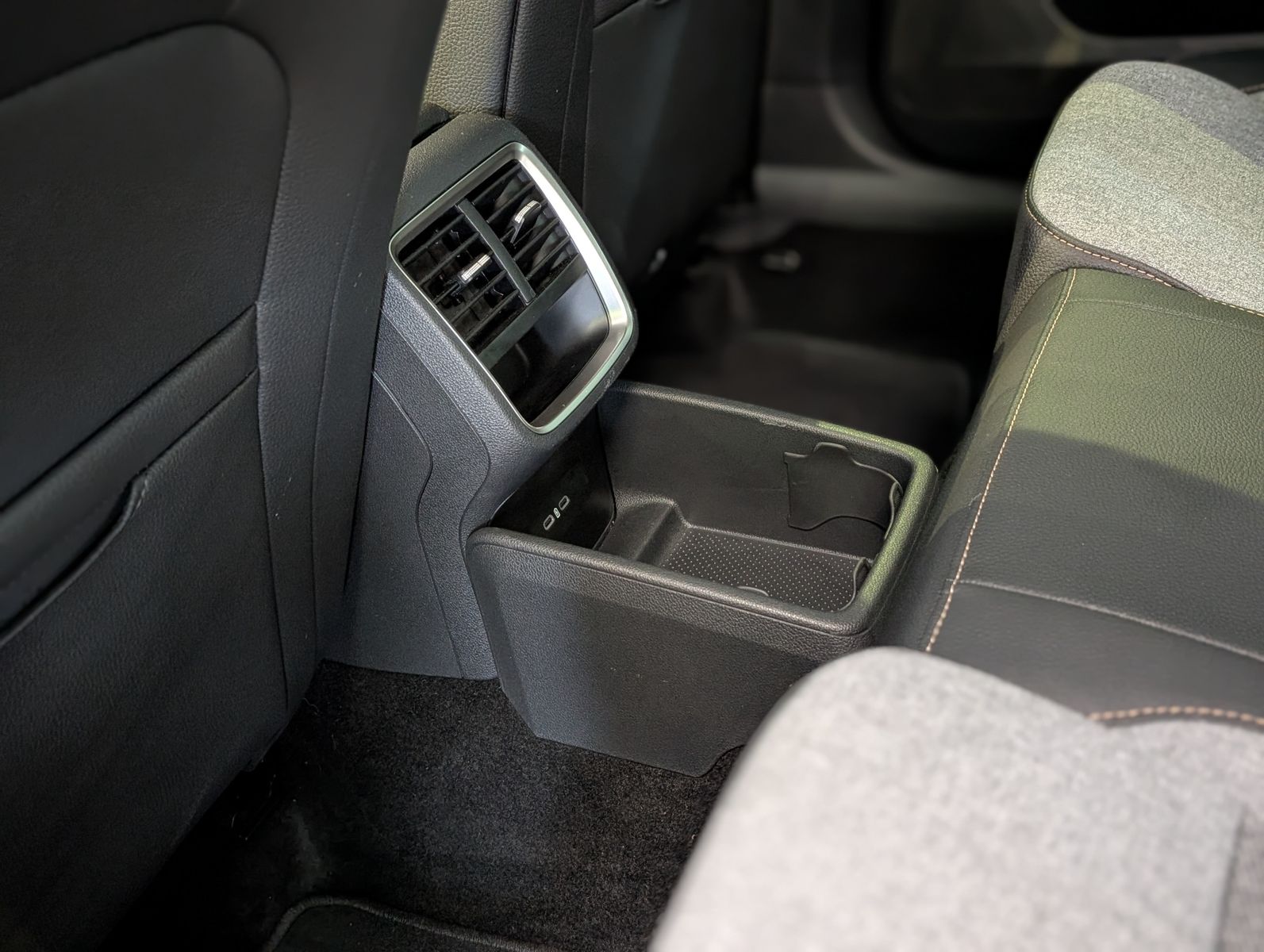 Fahrzeugabbildung SKODA Octavia 1.5 TSI mHEV DSG ACC Style-Paket AHK 17"