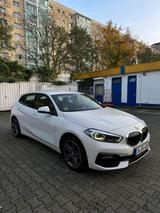BMW 118i  Top Zustand | Benzin | EZ 10/20... - BMW 1er Reihe mit Benzin-Antrieb: Kombi, Automatik