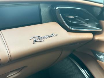 صورة مصغرة 16 لـ 2021 Ferrari ROMA