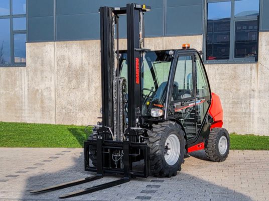 Manitou MC 30-4