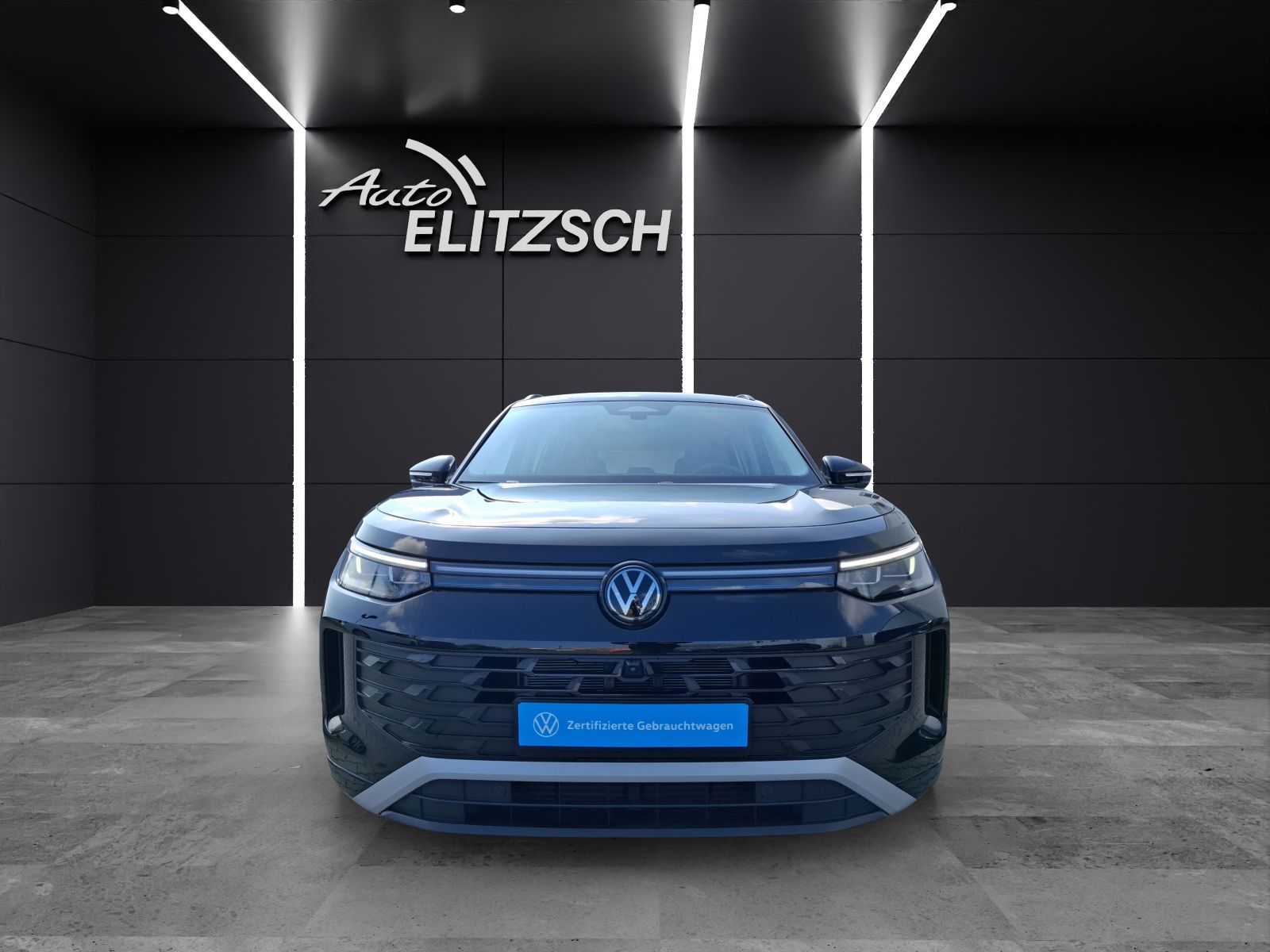 Fahrzeugabbildung Volkswagen Tayron eTSI Life DSG 7-Si Matrix AHK Navi AID AC
