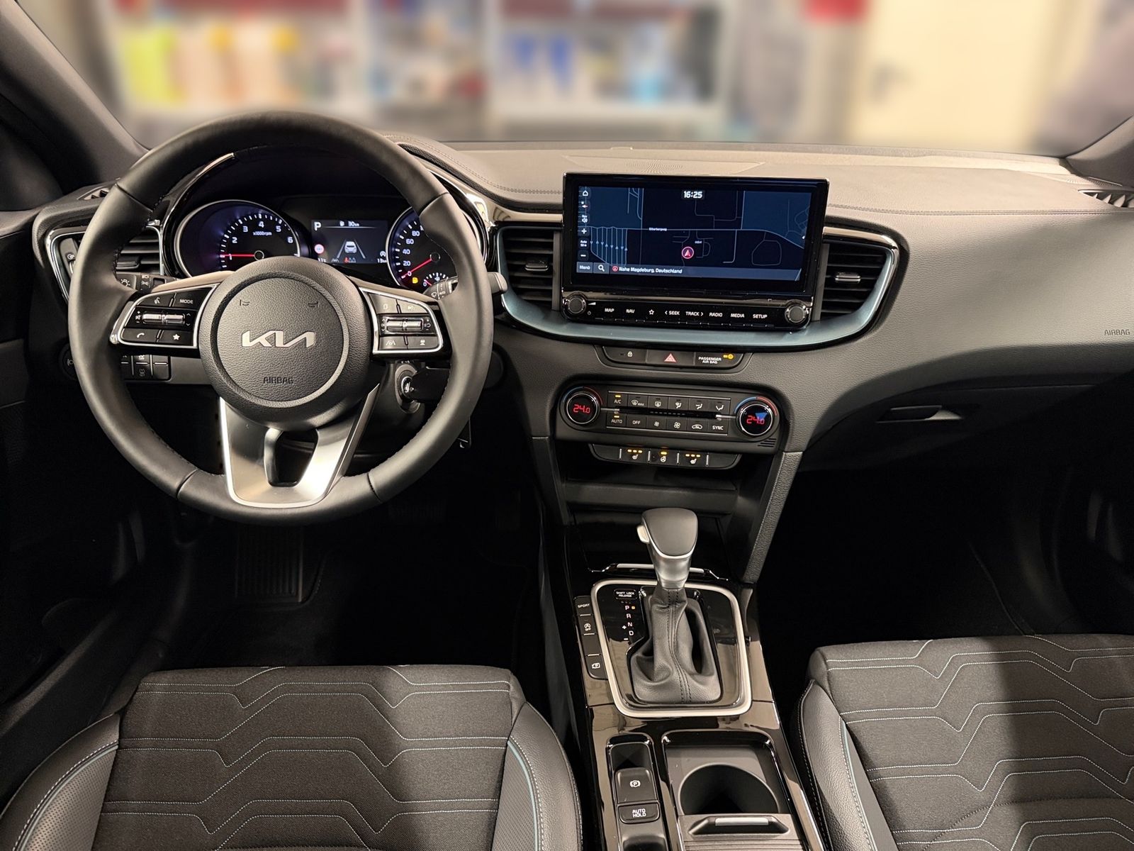 Fahrzeugabbildung Kia XCEED 1.6T 150 DCT NIGHTLINE