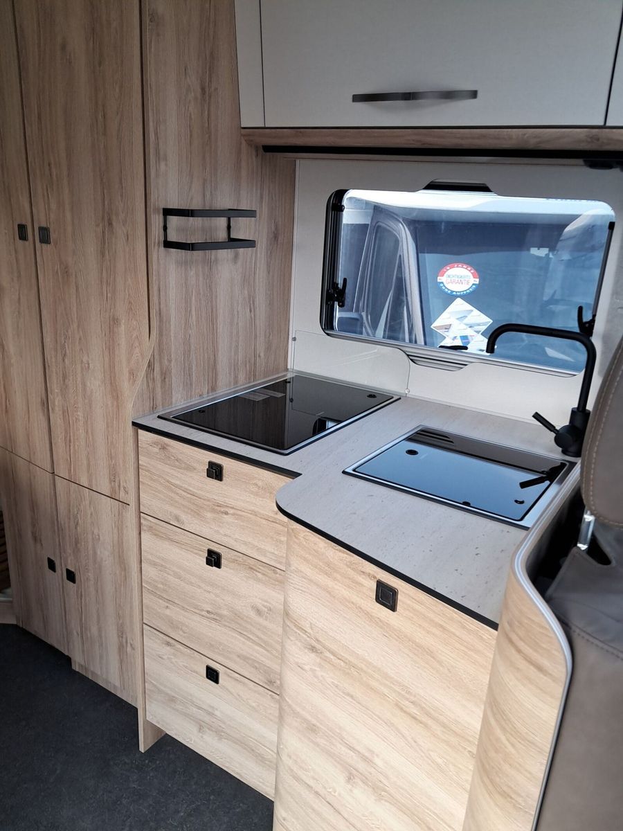 Fahrzeugabbildung Eura Mobil Profila T PT 675 SB Mondial Pakete, Automatik