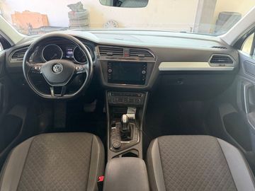 Volkswagen Tiguan - 4
