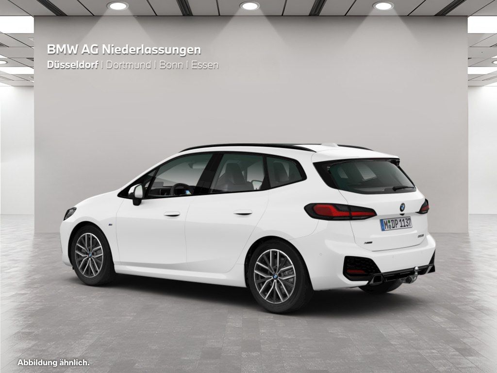 BMW 223 Active Tourer - Bild 9