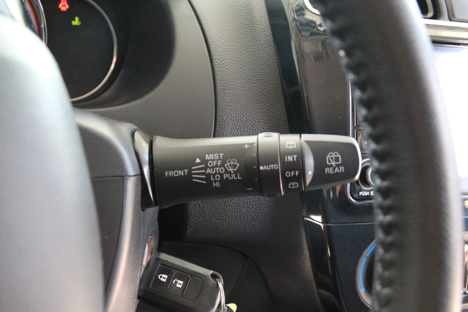 Fahrzeugabbildung Mitsubishi Space Star Select+