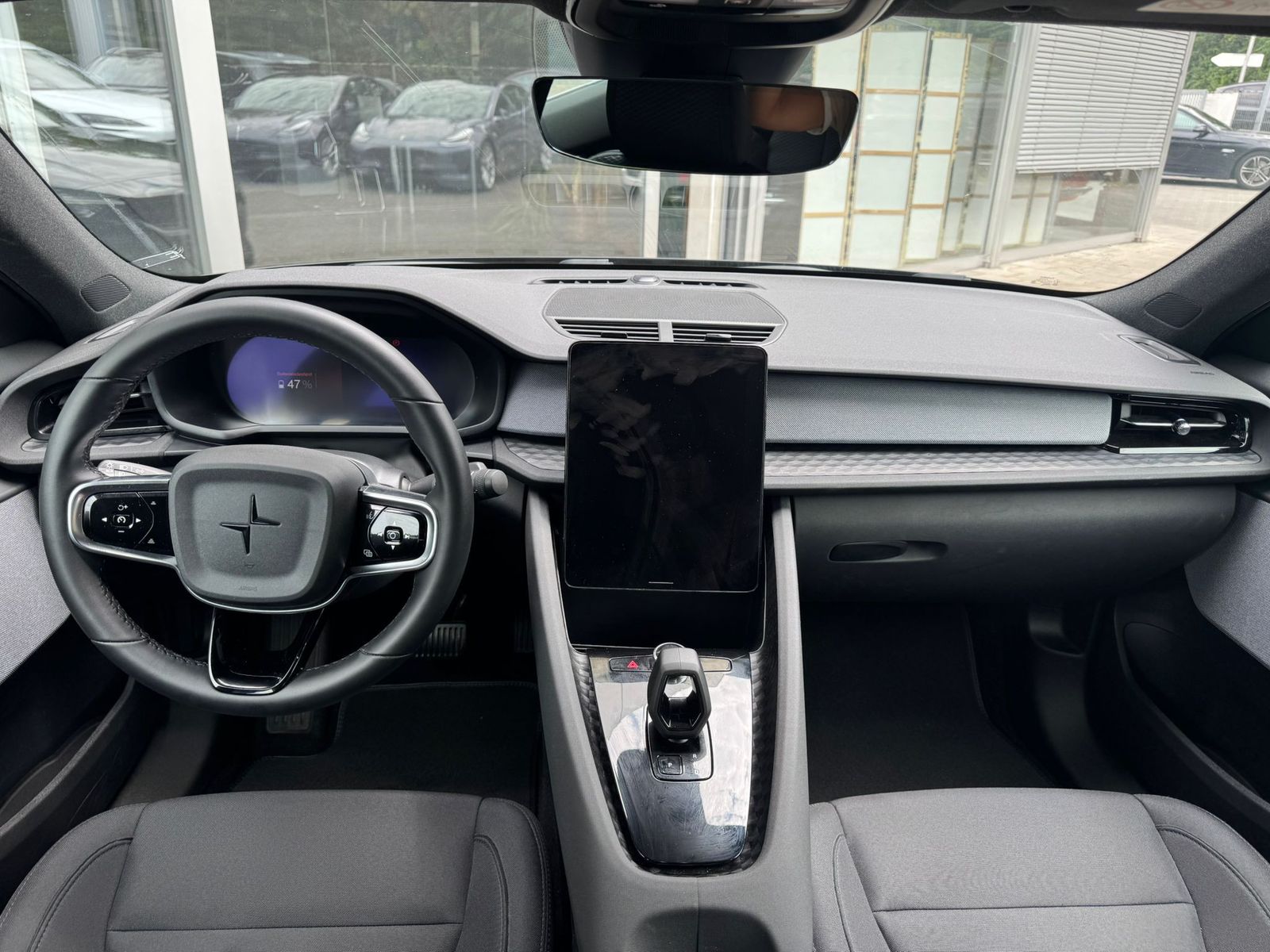 Fahrzeugabbildung Polestar 2 Standard Range SMNAVI+MEMO+SHZ+DAB+360°+19"