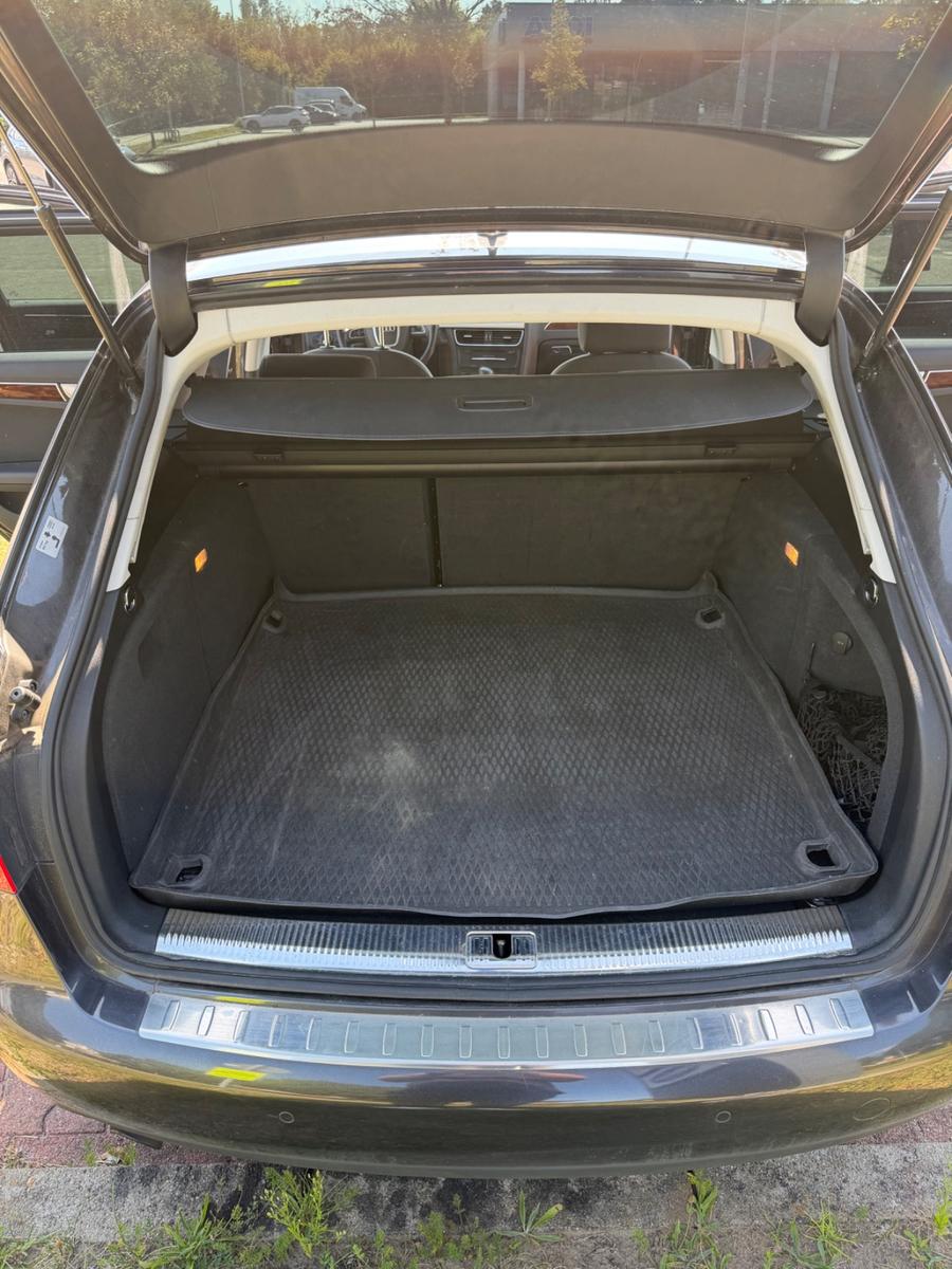 Audi A4 2009 — photo 7