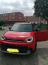 Kia Soul Dream Team Edition - Kia Sportage: Limousine