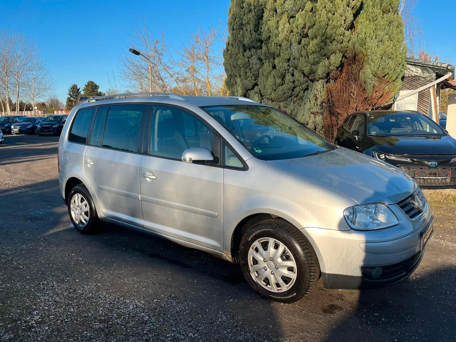 Volkswagen Touran 2.0 TDI Highline