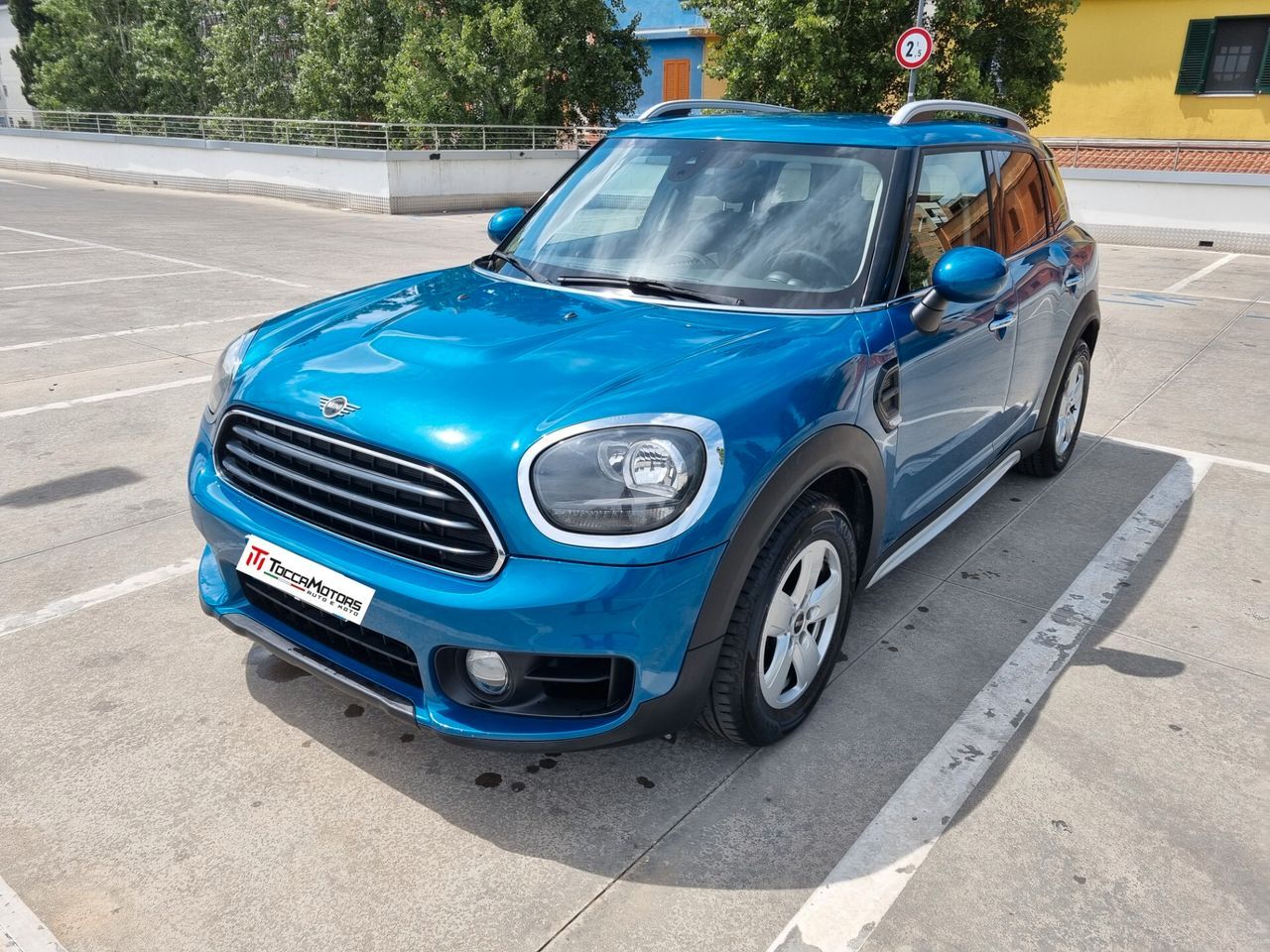 MINI ONE_COUNTRYMAN