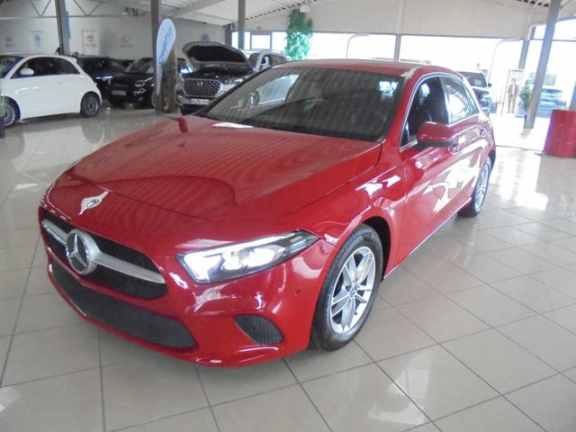 MERCEDES-BENZ A 180 7G-DCT Style