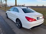 Mercedes-Benz CLA 200  - Mercedes-Benz CLA 200: Coupe