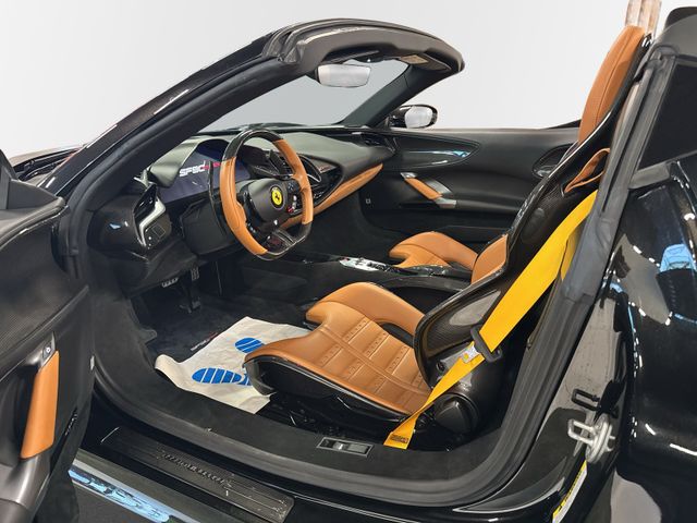 FERRARI Sf90 – Bild 7