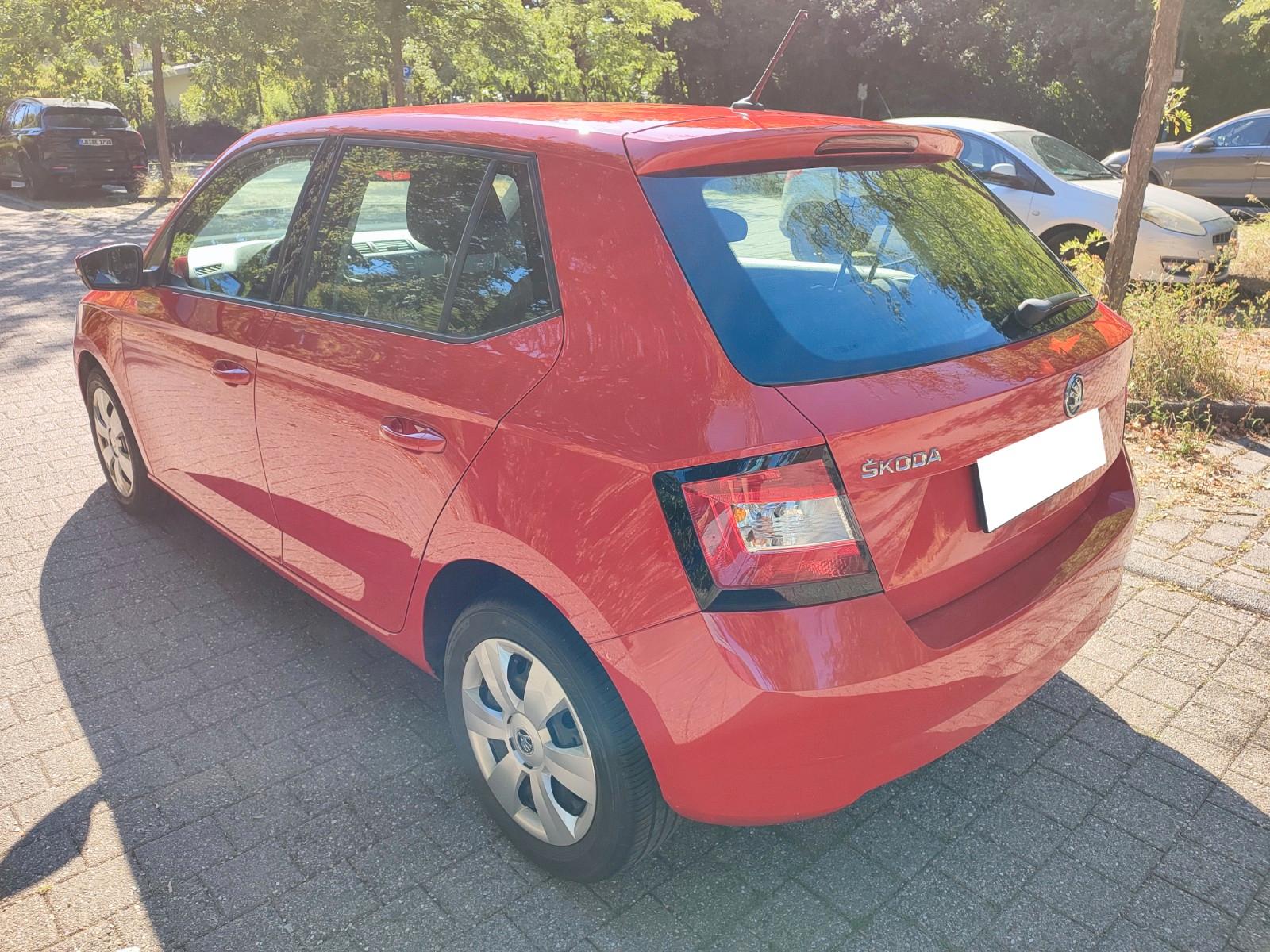 Skoda Fabia 1.0l MPI 44kW Cool Ed. **SERVICE NEU**