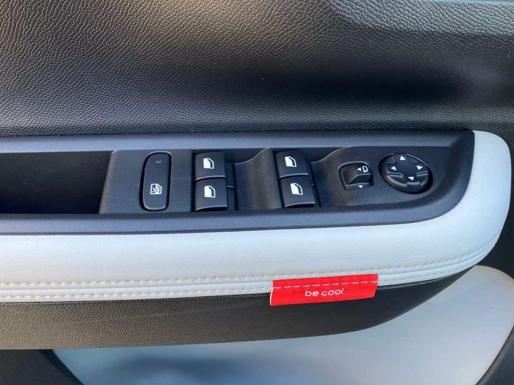 Fahrzeugabbildung Citroën C3 Aircross Hybrid Automatik 145 MAX *Winterpak*