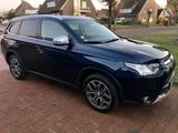 Mitsubishi Outlander 2.2 DI-D ClearTec 4WD Diamant Edit... - blaue Mitsubishi Outlander