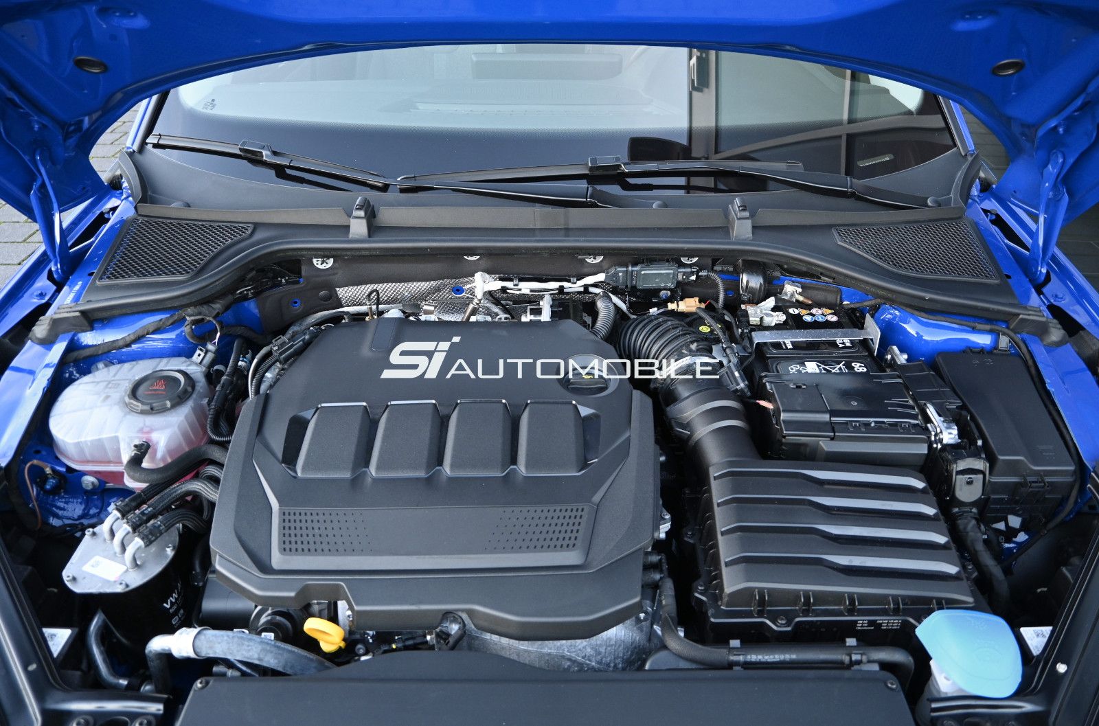 Fahrzeugabbildung SKODA Octavia 2.0 TDI DSG Combi°AHK°KOMF.PAK°STANDHEIZ