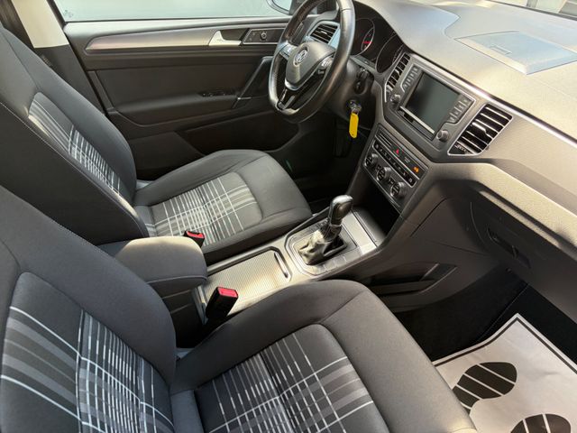 Fahrzeugabbildung Volkswagen Golf Sportsvan VII Autom.+Navi+Kamera+LM+WR+BT+