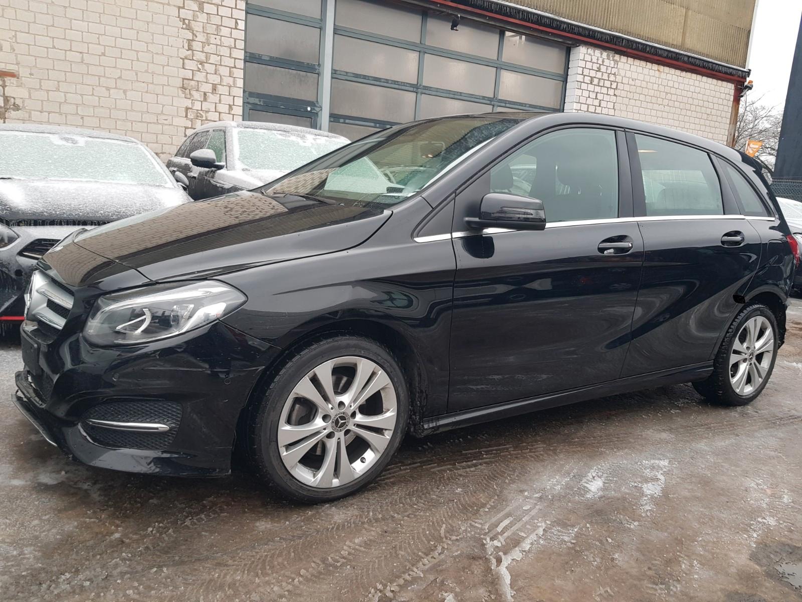 Mercedes-Benz B 180  Edition B Urban Autom