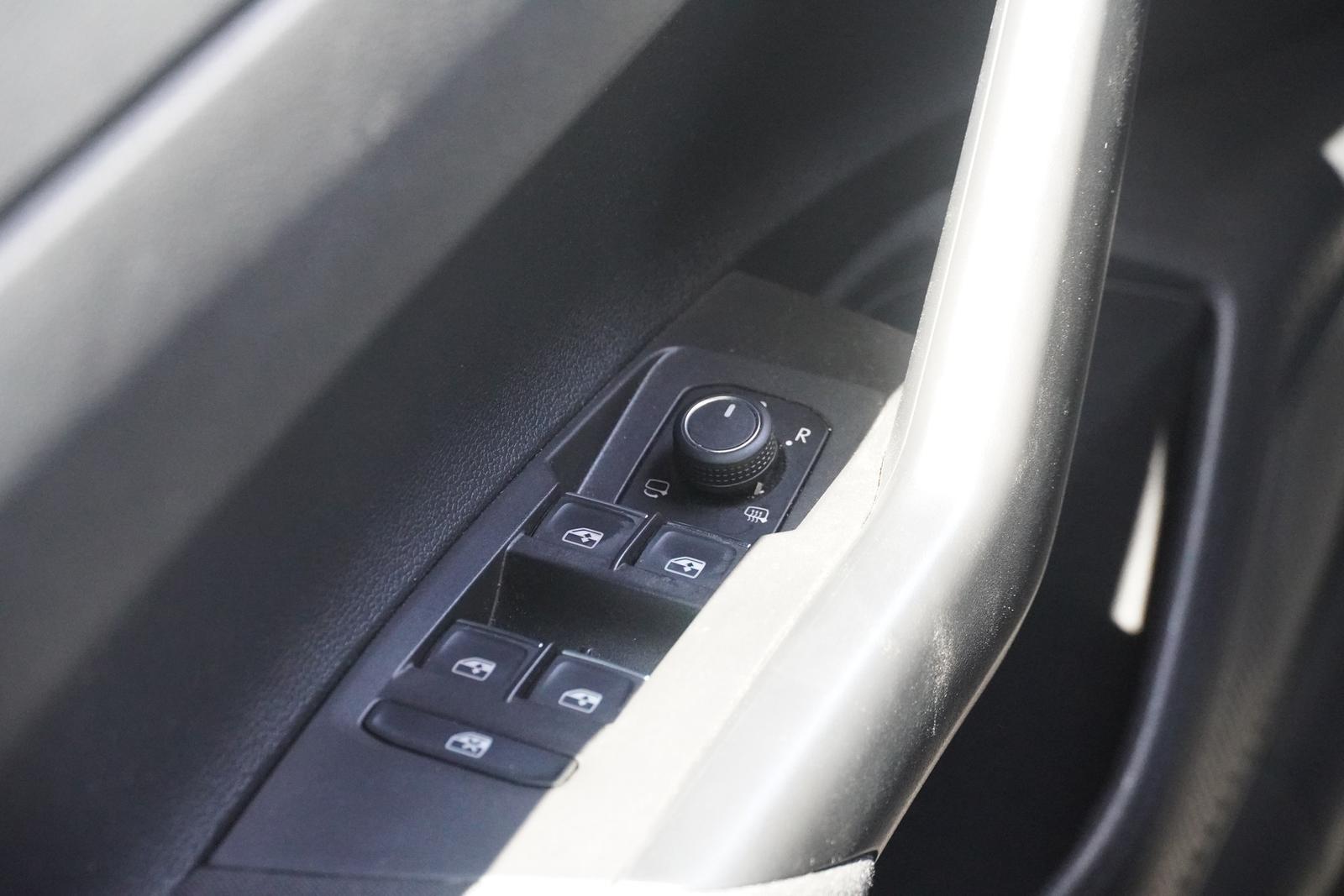 Volkswagen Polo 2.0 GTI DSG LED Navi DAB Sitzheizung, миниатюра 17