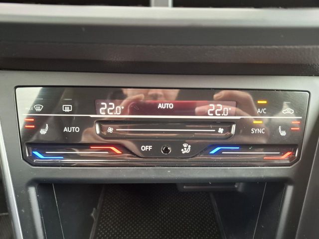 POLO 1.0 LIFE NAVI+SHZ+APP+LED