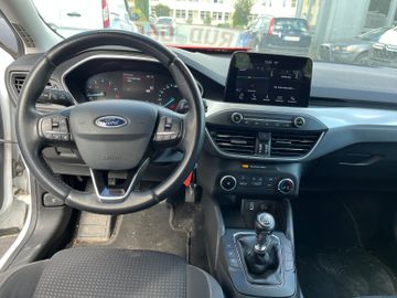 Ford Focus - 9