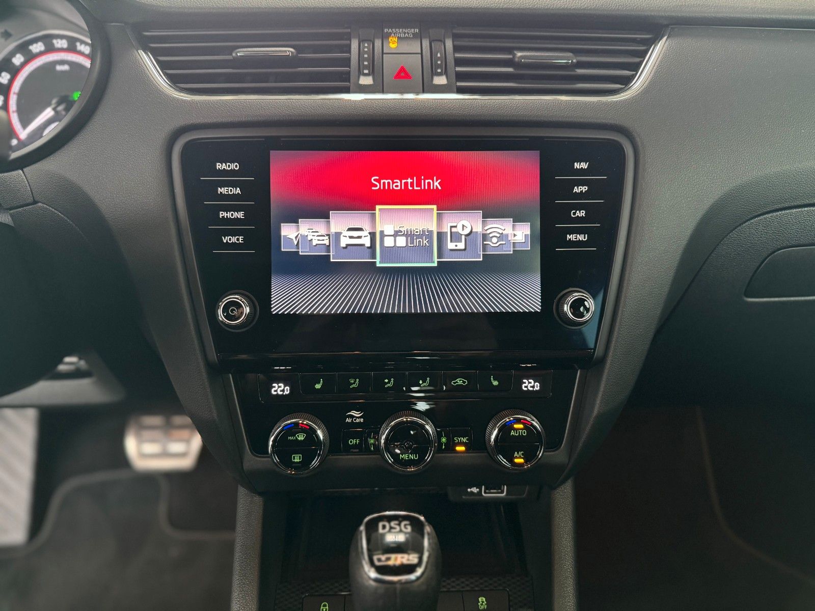 Fahrzeugabbildung SKODA Octavia Combi 2.0 TDI RS 4x4   "ACC Park-Paket"