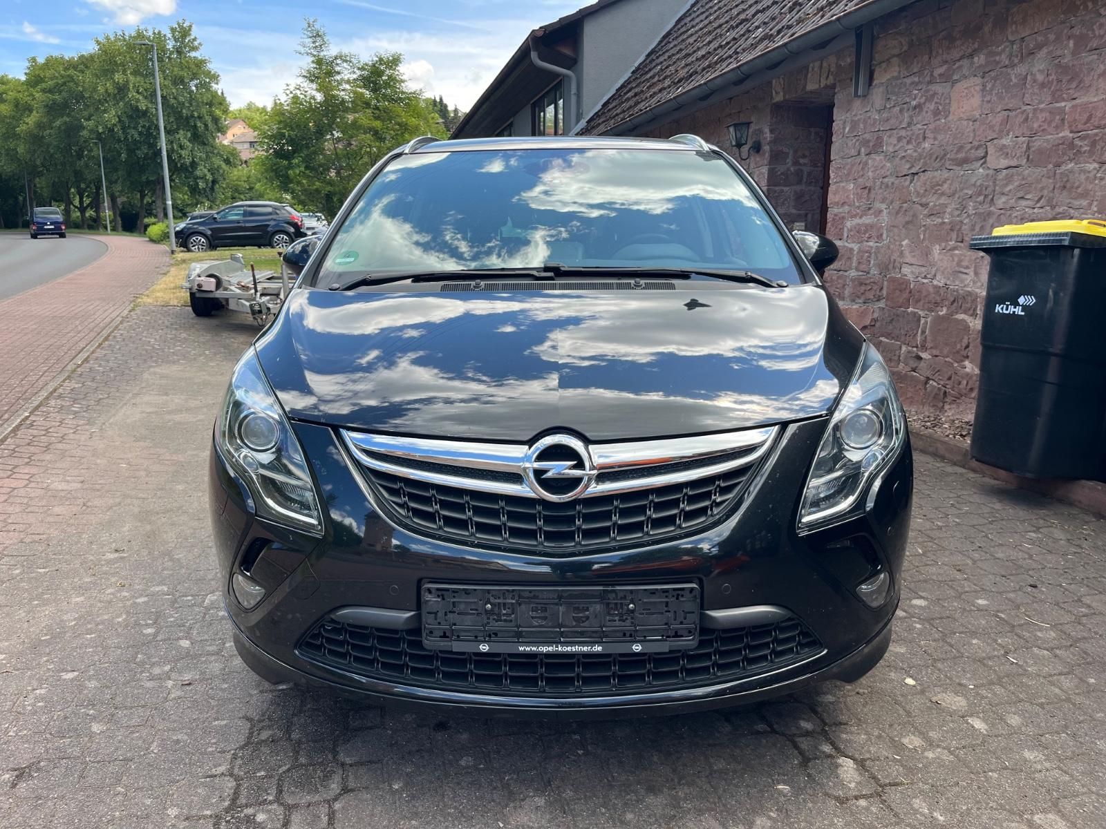 Opel Zafira C Tourer Innovation Opc Line