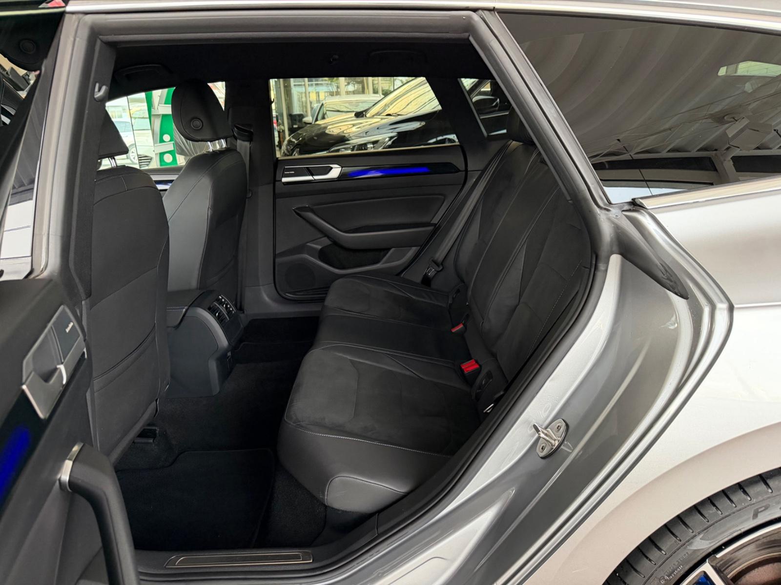 Volkswagen Arteon*SB*2.0 TSI*R*Performance*4M*DSG*AHK*IQ*DC