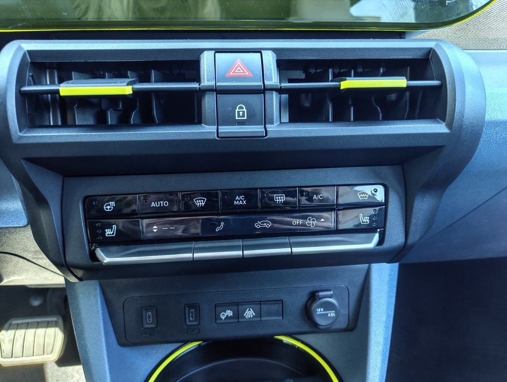 Fahrzeugabbildung Fiat Grande Panda LA PRIMA Hybrid 1.2 eDCT