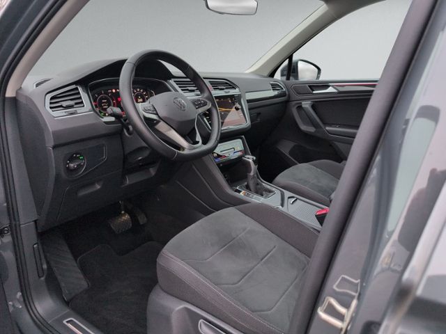 Tiguan 2.0 TDI DSG ELEGANCE PANO+RFK+IQ.LIGHT+SH
