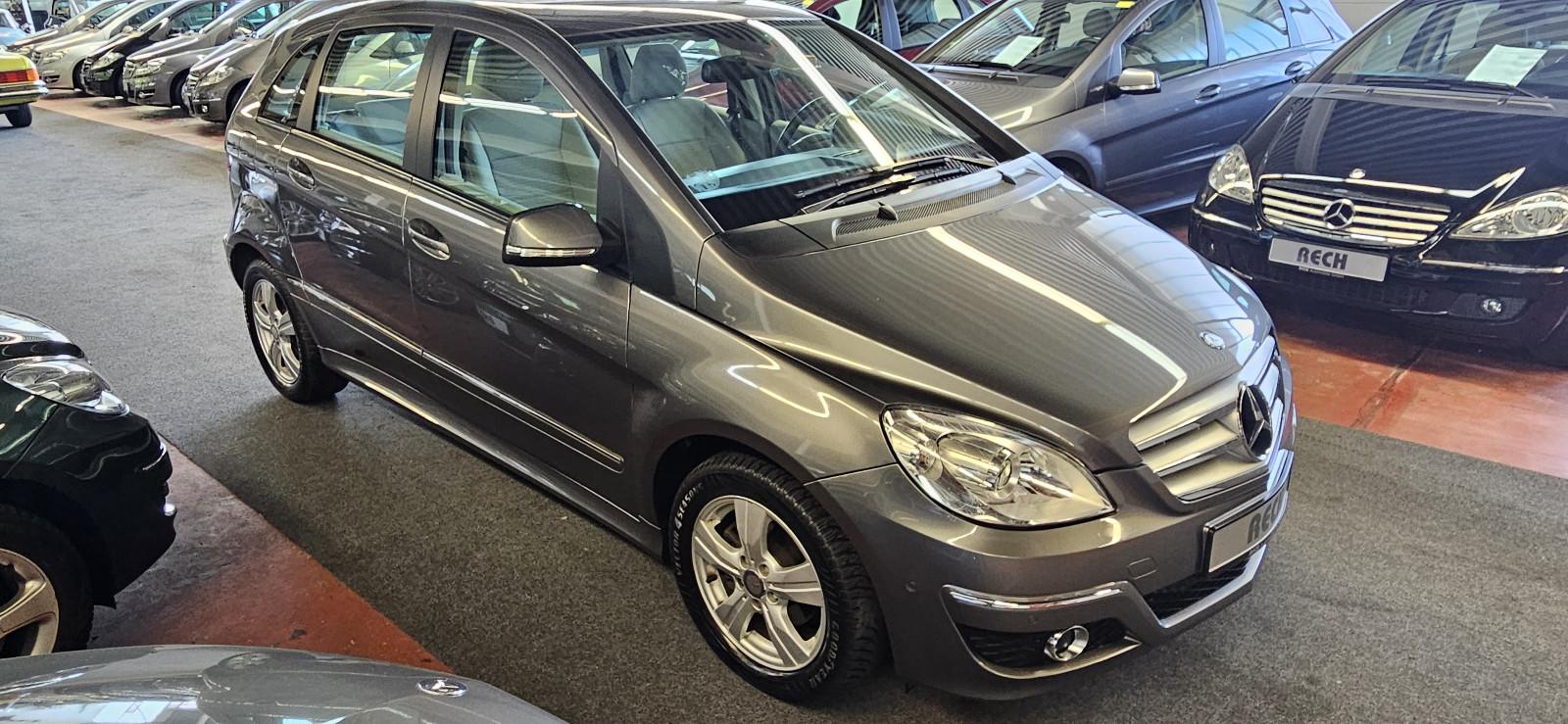 Mercedes-Benz B 180 *1. Hand*