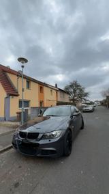 BMW E90 330d MOTORSCHADEN - BMW 330: Motor 330d