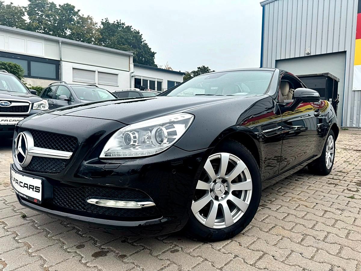 Mercedes-Benz SLK 200 BlueEFFICIENCY/1 HAND/VOLL SHEFT/