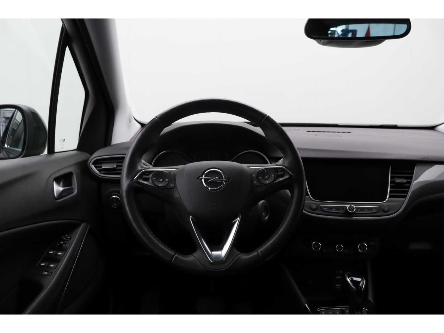 Fahrzeugabbildung Opel Crossland Elegance Paket SHZ Navi Kamera AHK