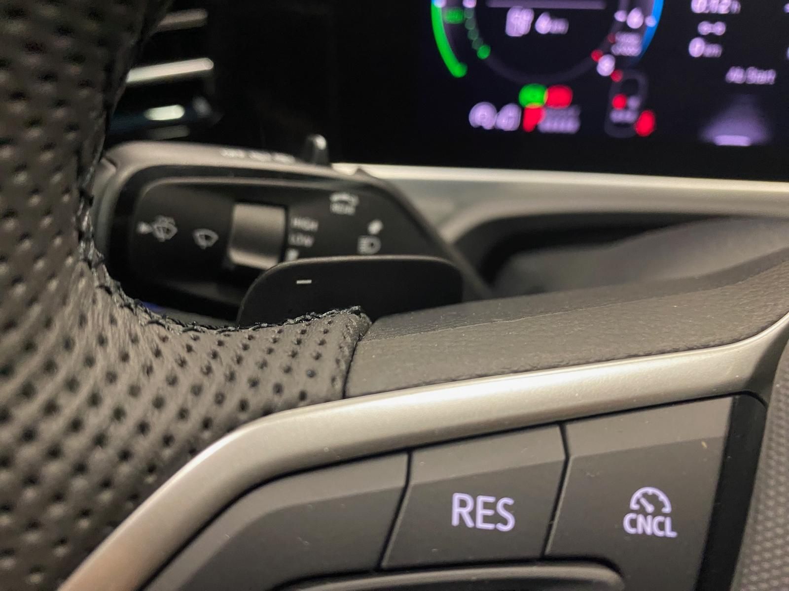 Fahrzeugabbildung Volkswagen Passat Variant 1.5 TSI eHybrid DCC R-Line