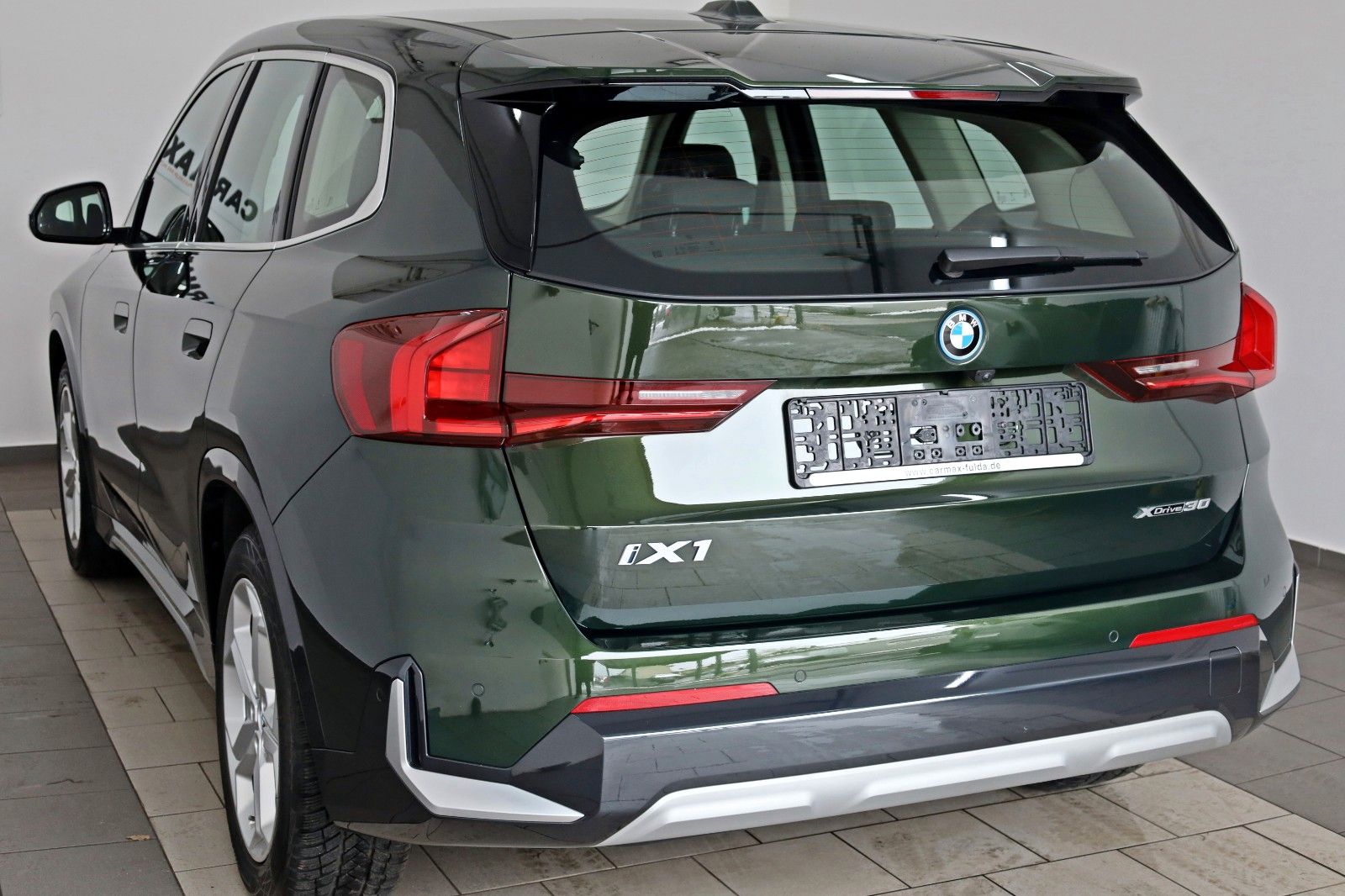 Fahrzeugabbildung BMW iX1 xDrive30 xLine,Leder,Navi,M Fahrwerk,Kamera