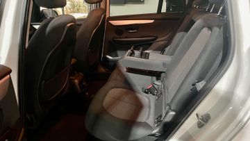 BMW 218 Gran Tourer - 11