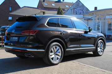 Volkswagen Touareg - 8
