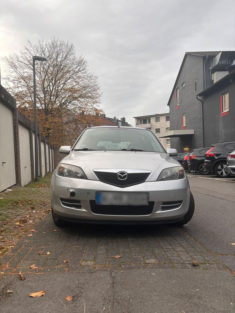 Mazda 2